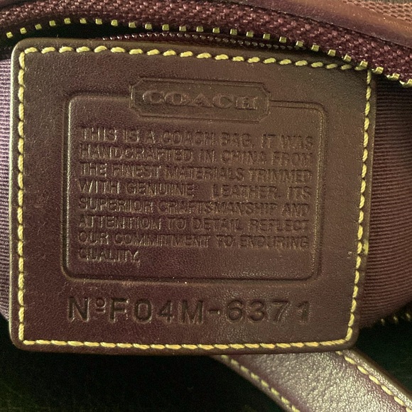 Coach Handbags - Coach small like new bag.
